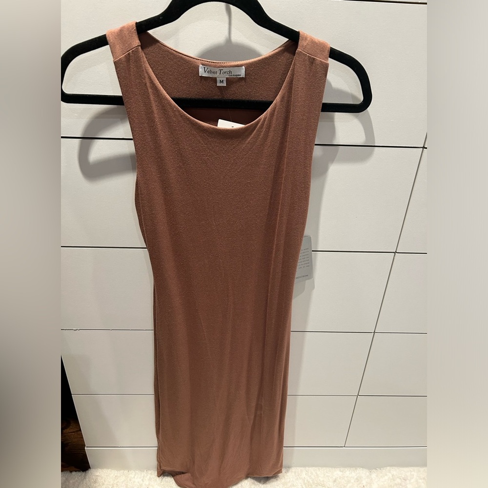 Never worn beautiful, flattering neutral dress